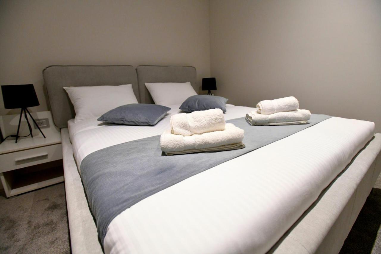 President Aparthotel Čačak Eksteriør bilde