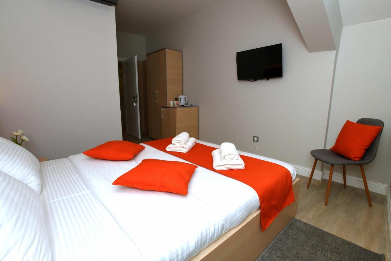 President Aparthotel Čačak Eksteriør bilde
