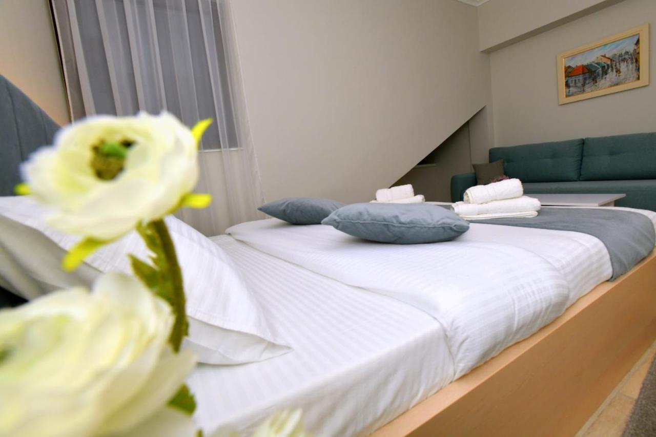 President Aparthotel Čačak Eksteriør bilde